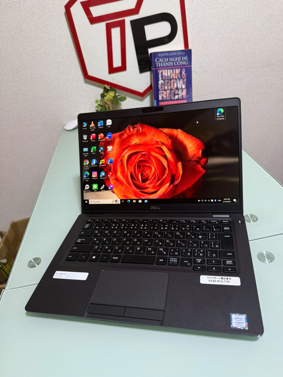 Dell Latitude 5300 / Core i7-8665U (up to 4.80Ghz | 4 nhân 8 luồng) / RAM 16GB / SSD 512GB /13.3 inch FHD IPS (1920x1080)