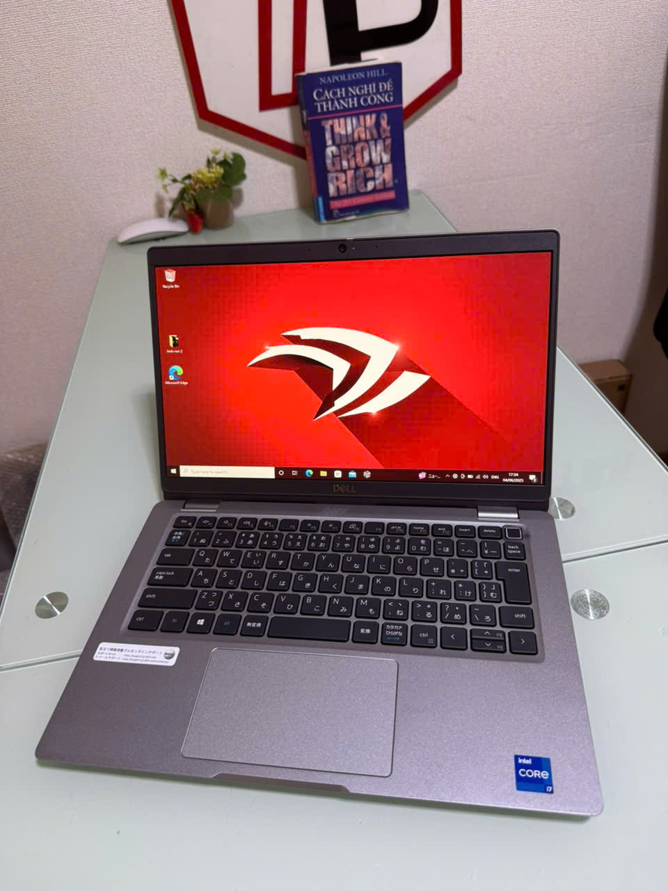 Dell Latitude 5320 / Core i7-1185G7 (up to 4.80Ghz | 4 nhân 8 luồng) / RAM 16GB / SSD 512GB / 13.3 inch FHD IPS (1920x1080)