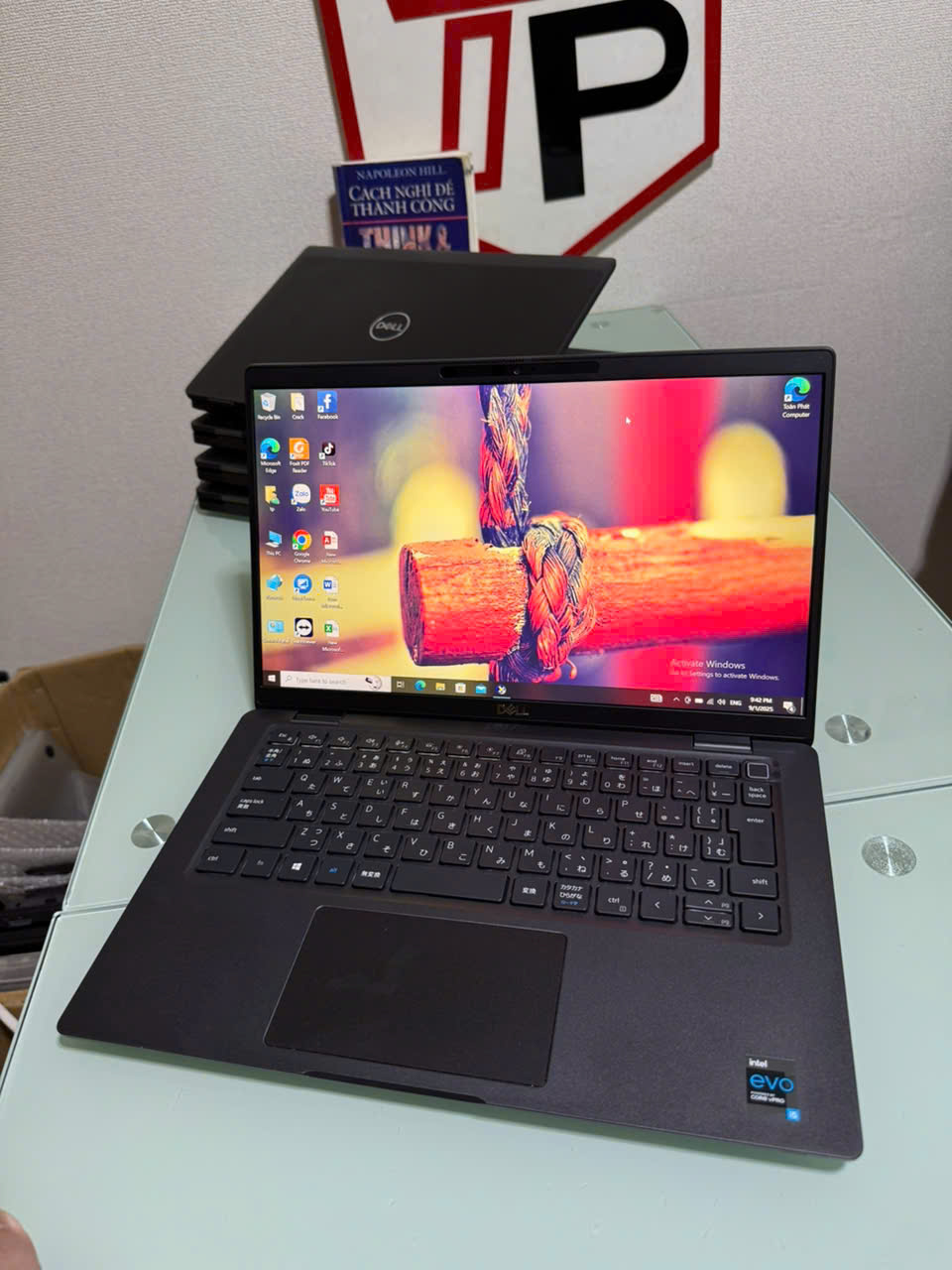 Dell Latitude 7420 / i5-1145G7 (up to 4.40Ghz | 4 nhân 8 luồng) / RAM 16GB / SSD 256GB / 14 inch FHD IPS (1920x1080)