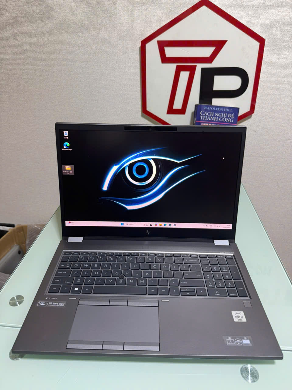 HP ZBook Fury 15G7 (Phím US) / i7-10850H (up to 5.1Ghz | 6 nhân 12 luồng) / RAM 32GB / SSD 512 GB / Quadro T2000 Max Q 4GB/ 15.6 inch FHD IPS (1920x1080)