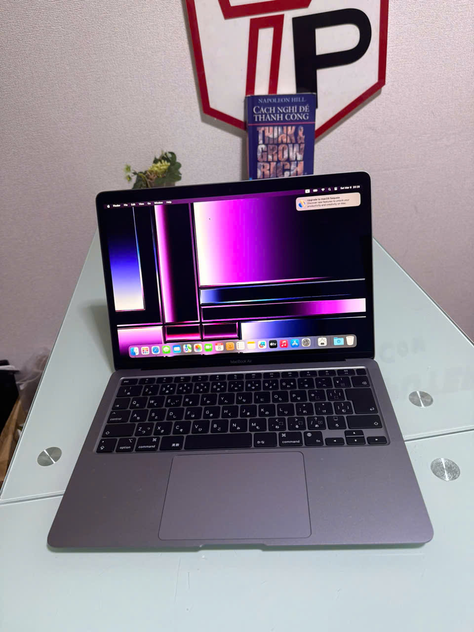 Macbook Air 2020 Grey / Apple M1 / RAM 8GB / SSD 256GB / 13.3 inch 2k (2560x1600)