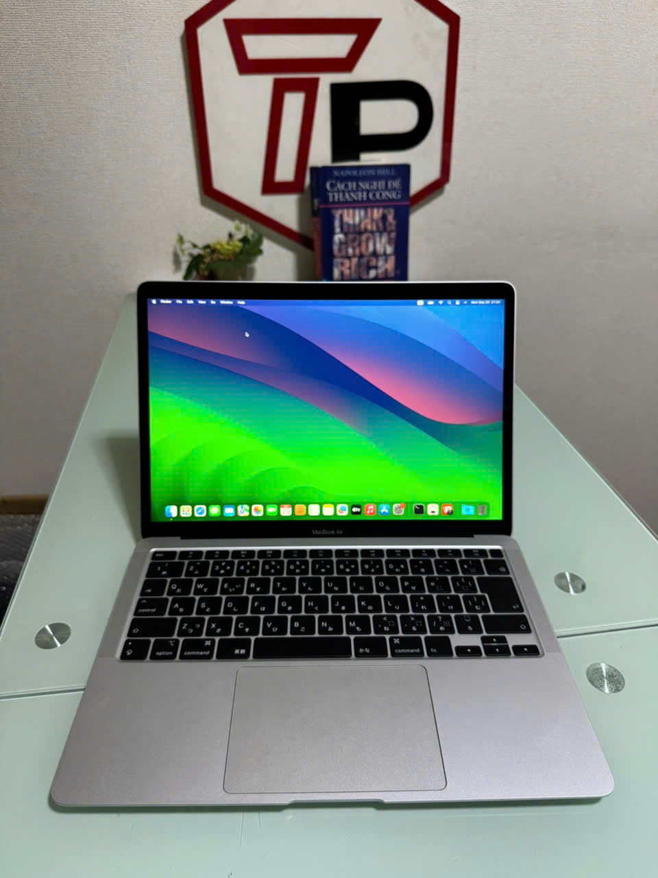 Macbook Air 2020 Silver / Core i3 / RAM 8GB / SSD 256GB / 13.3 inch 2k (2560x1600)